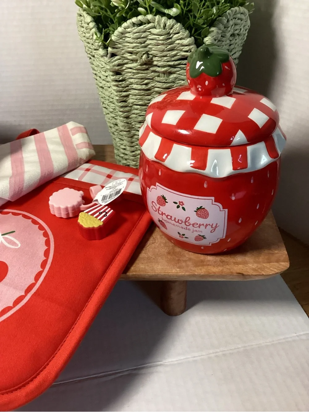 Target bright red